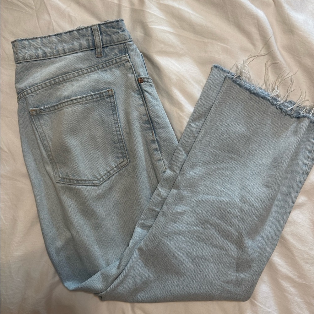Zara Light Blue Cropped Jeans